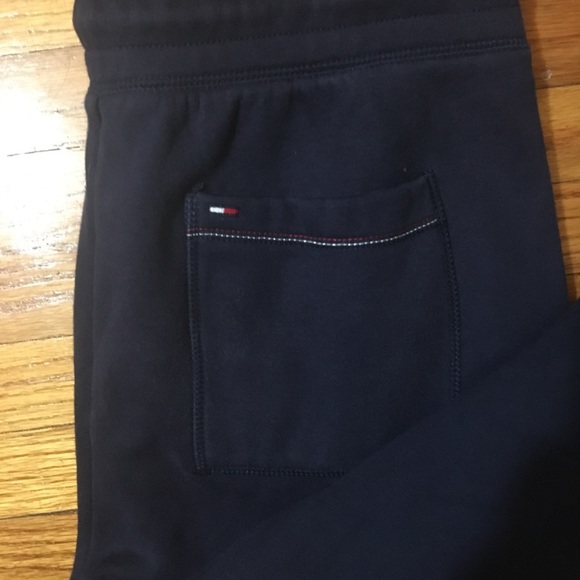 NWOT Tommy Hilfiger joggers - Picture 3 of 4